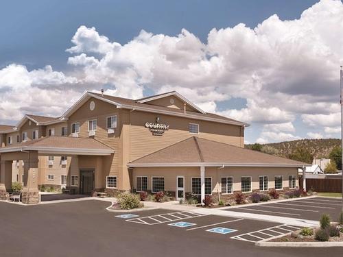 Country Inn & Suites by Radisson, Prineville, OR