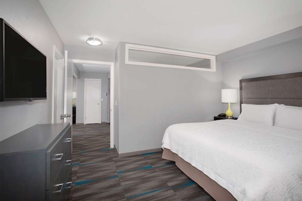 Photo of Hampton Inn Monterey - Room