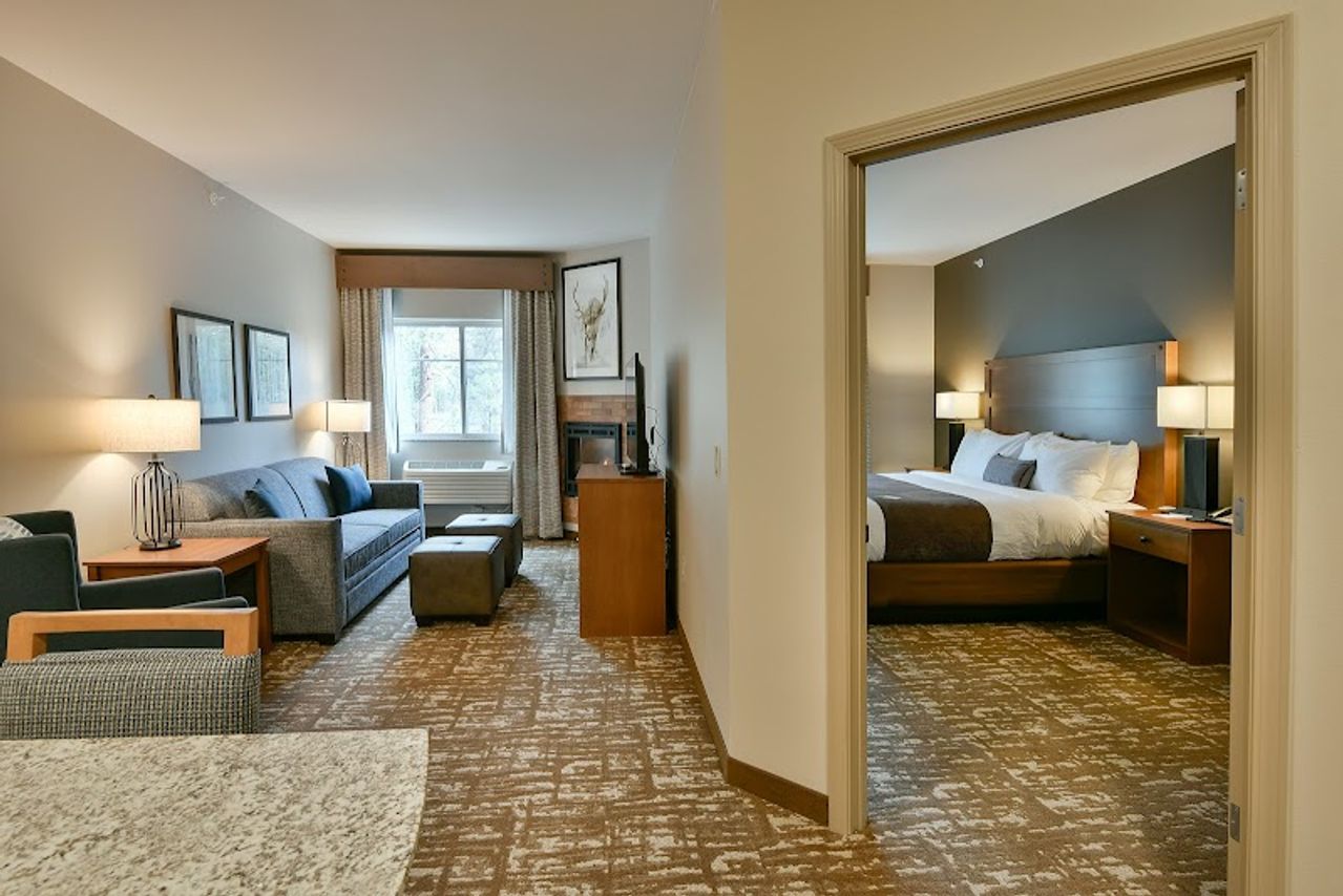 Photo of GrandStay Hotel & Suites Sisters