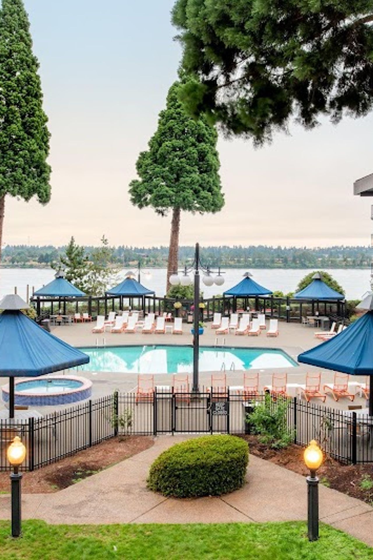 Photo of Holiday Inn Portland - Columbia Riverfront, an IHG Hotel