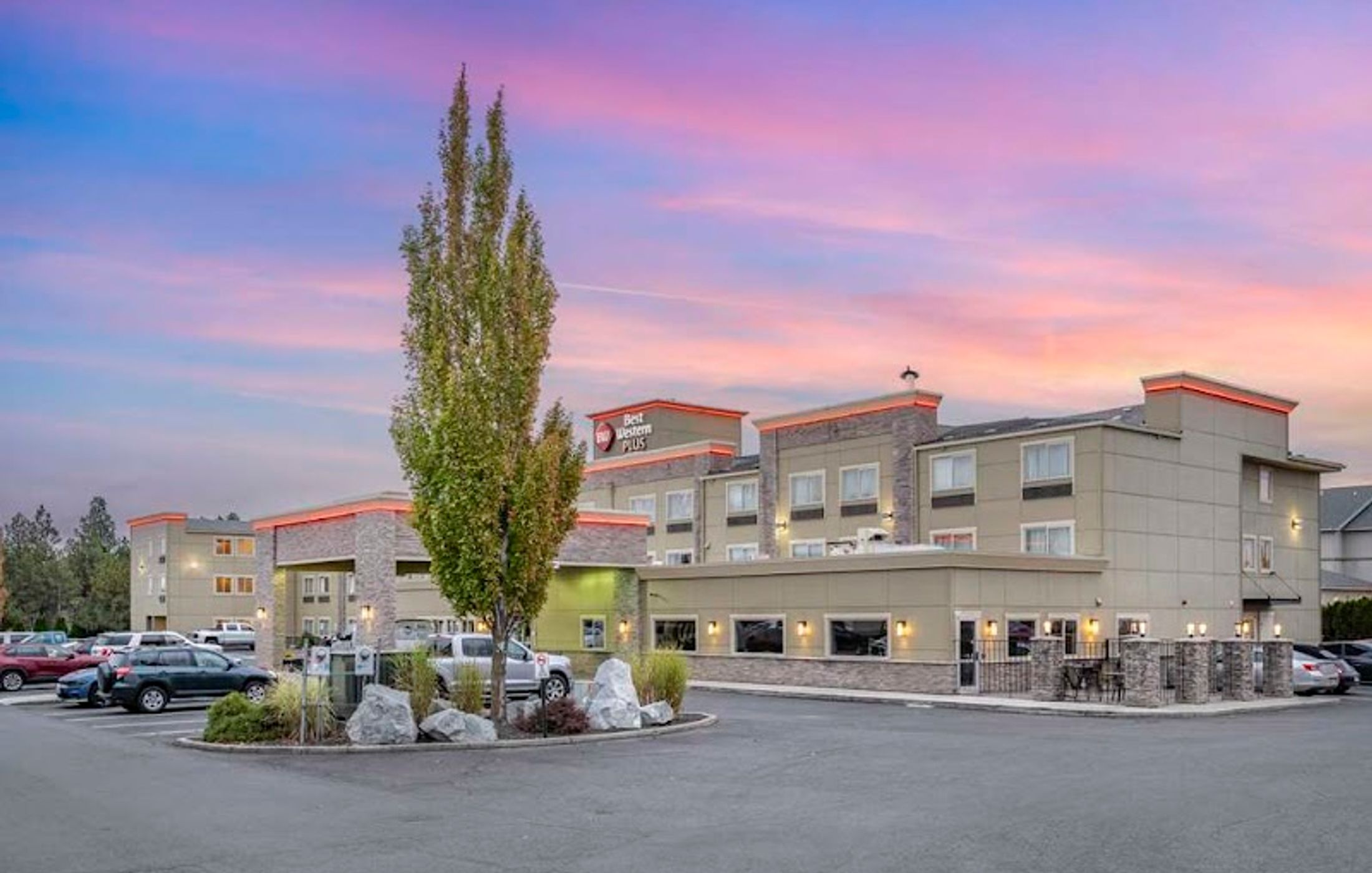 Best Western Plus Peppertree Airport Inn