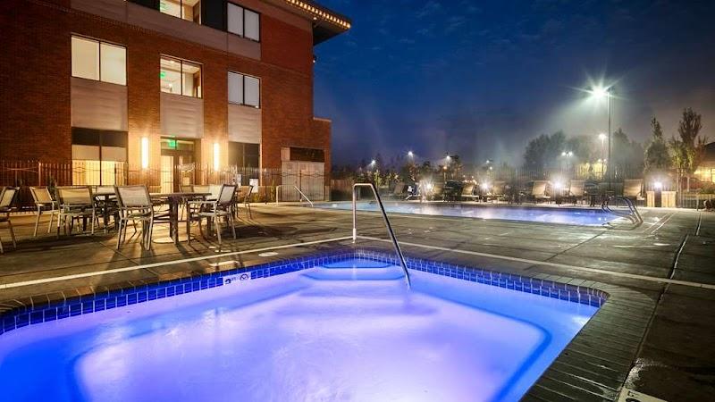 Photo of Best Western Premier Boulder Falls Inn