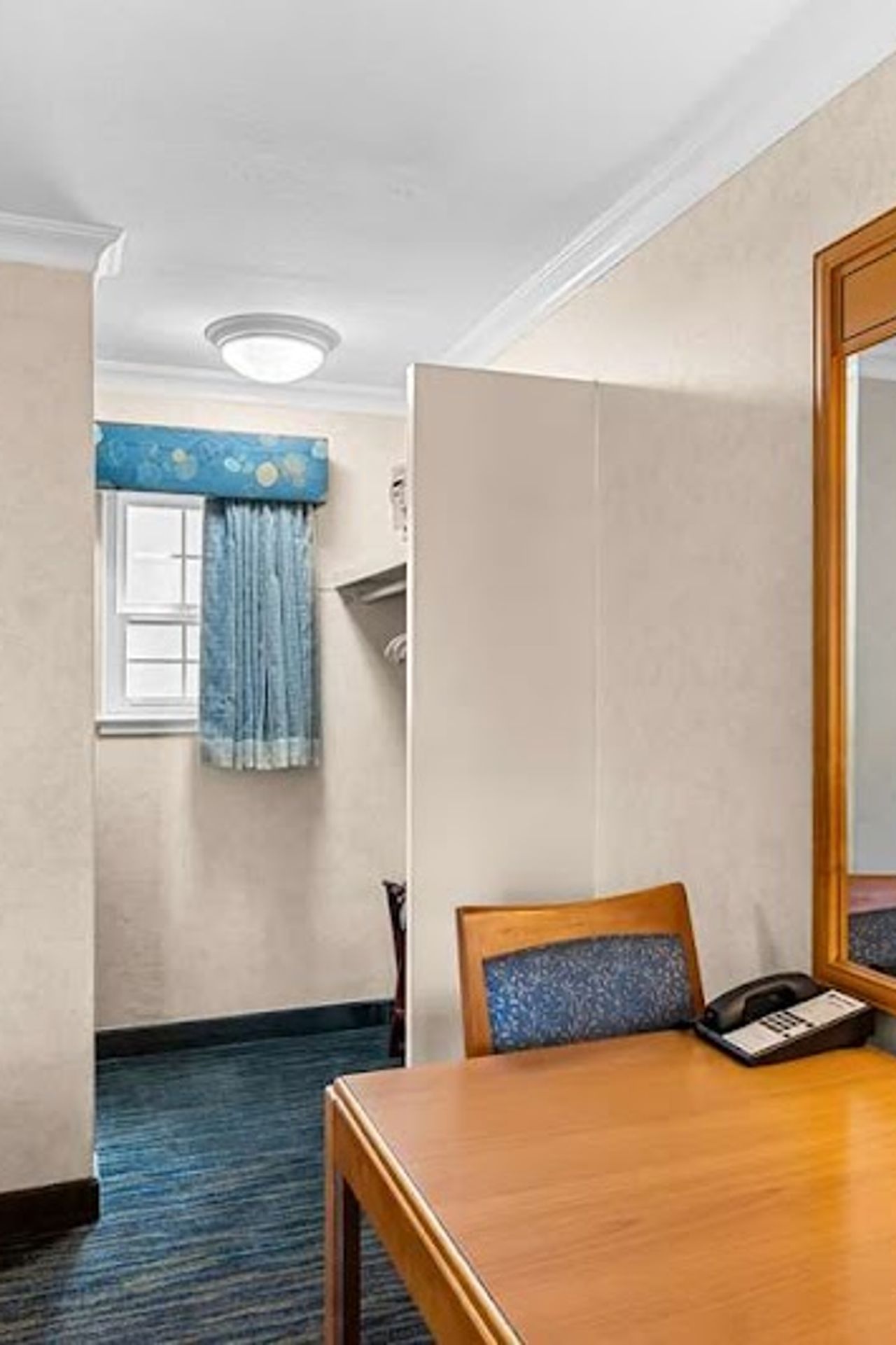 Photo of Best Western University Lodge