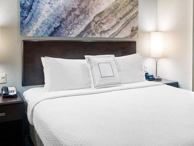 Photo of SpringHill Suites Bakersfield