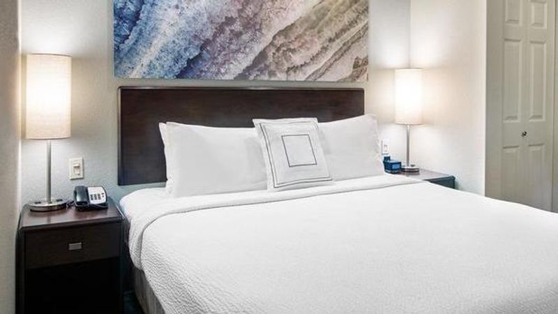 Photo of SpringHill Suites Bakersfield