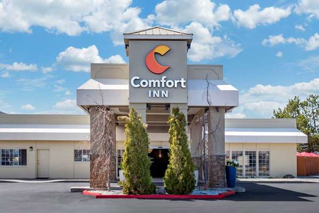 Photo of Comfort Inn & Suites