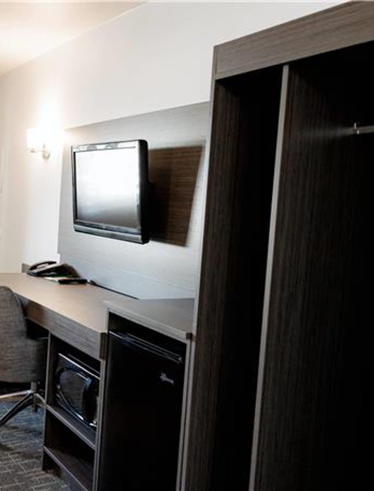 Photo of Quality Inn & Suites Lathrop