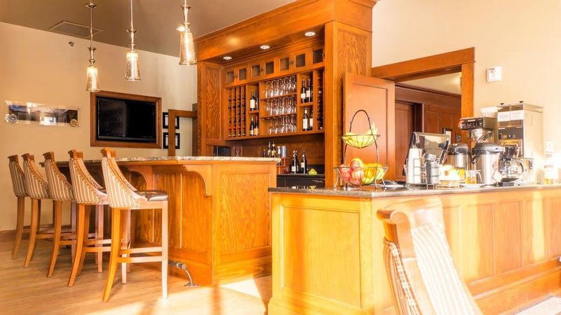 Photo of Hotel Elliott Astoria - Wine Bar