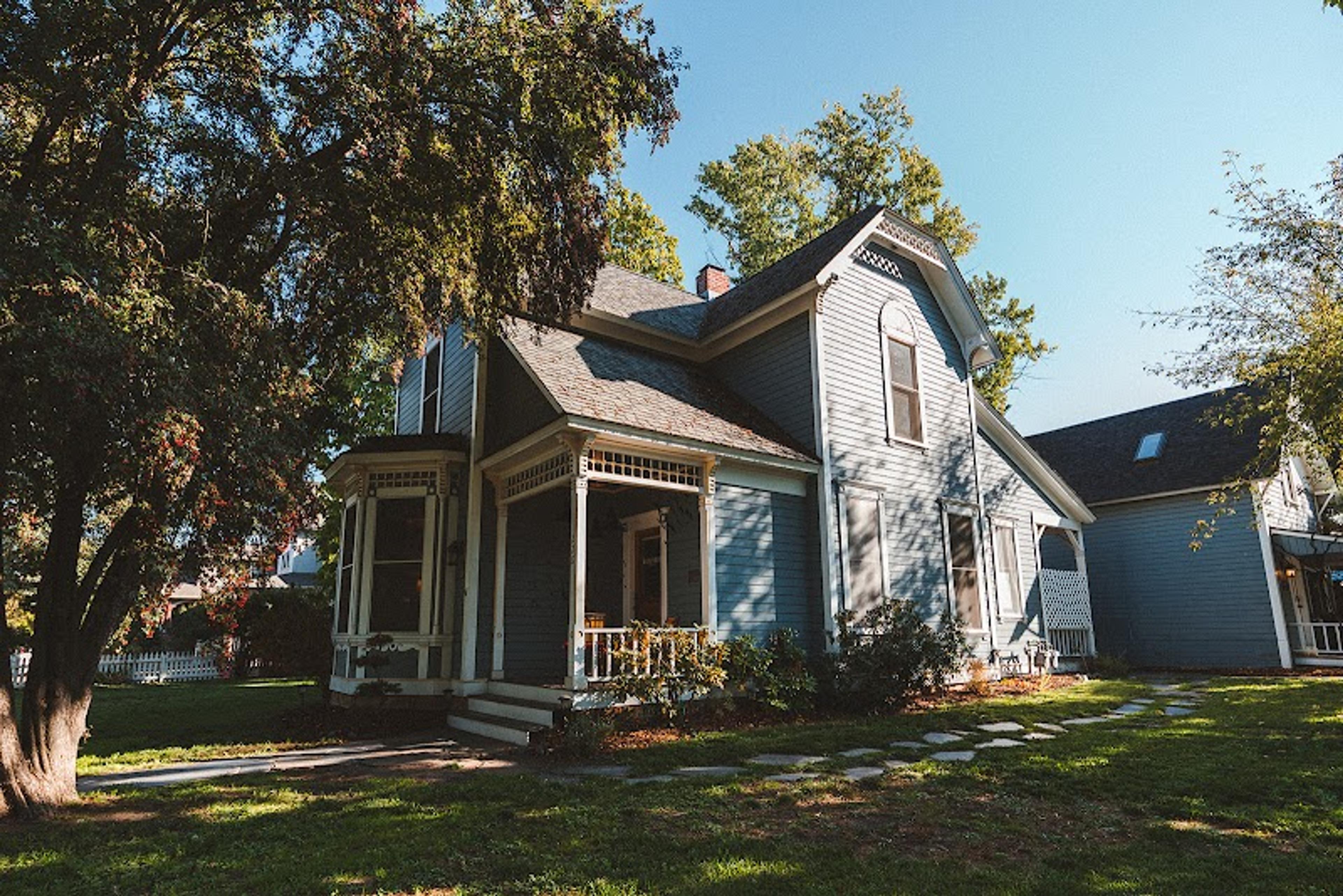 Swank House-The Matriarch Heritage House + Suites