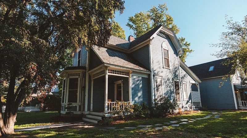 Swank House-The Matriarch Heritage House + Suites