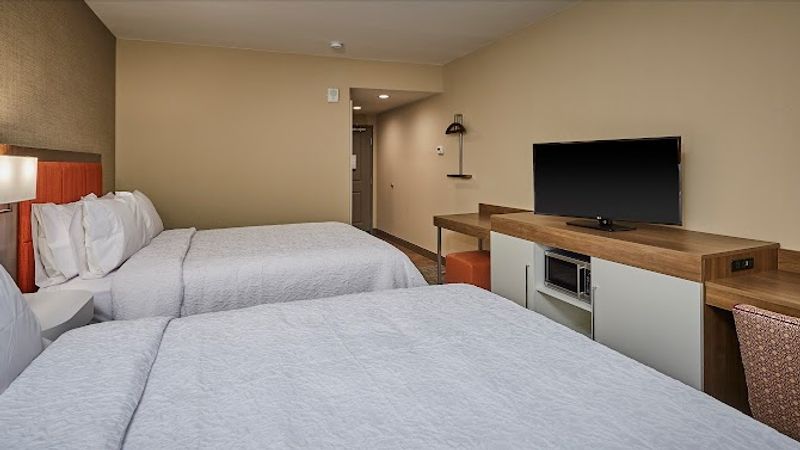 Photo of Hampton Inn & Suites Roseburg