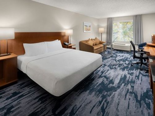 Photo of Fairfield Inn & Suites Portland South/Lake Oswego