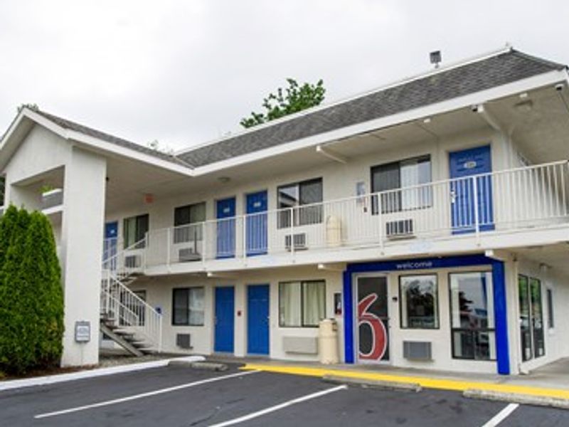 Motel 6 Seattle, WA - Airport