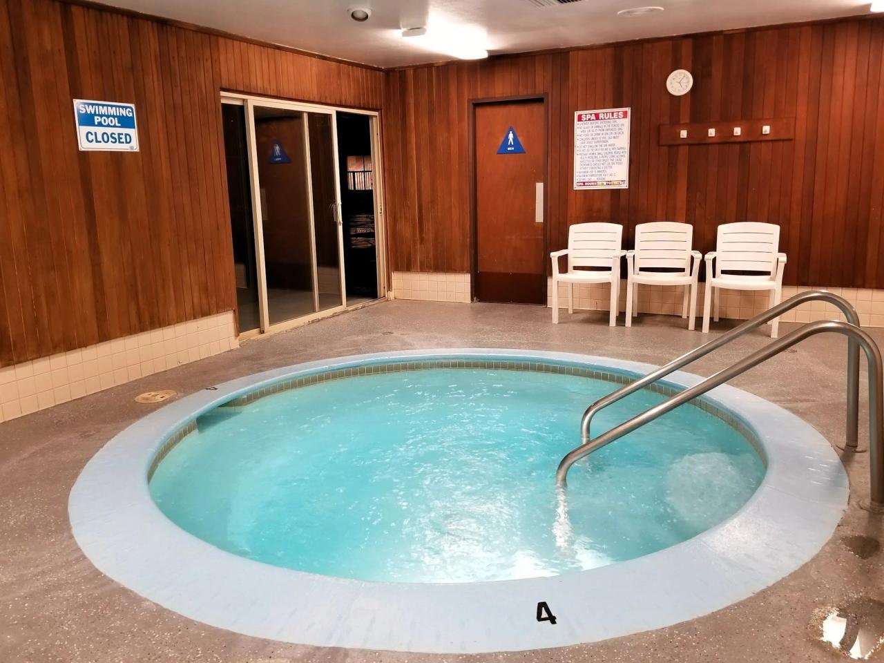 Photo of Valley River Inn - Hot Tub