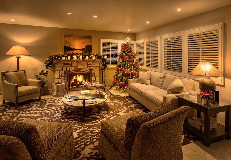 Photo of Horizon Inn & Ocean View Lodge - Living room, fireplace
