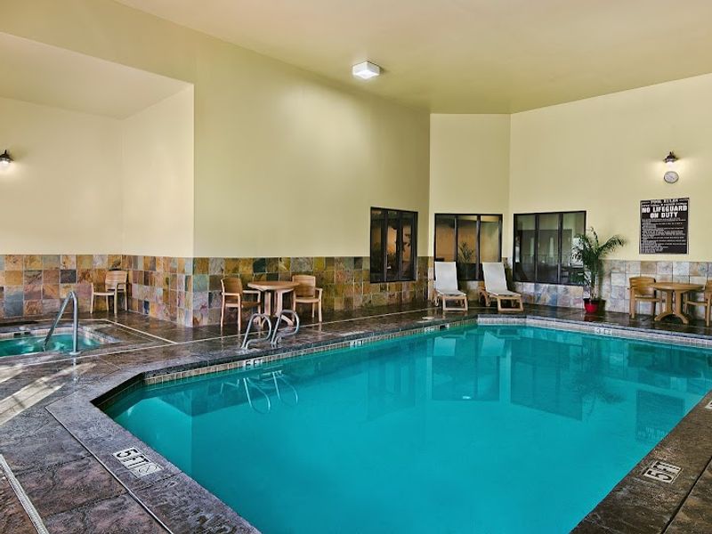 Photo of Oxford Suites Pendleton