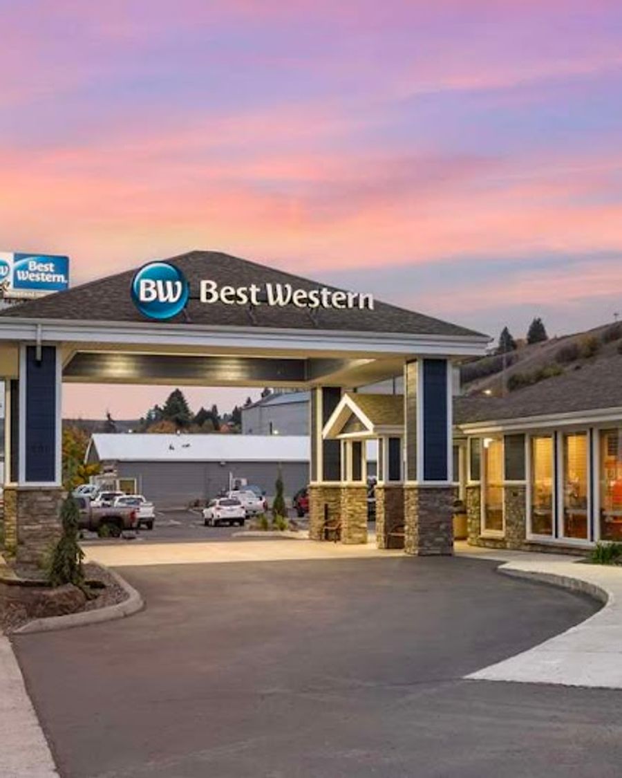 Best Western Wheatland Inn