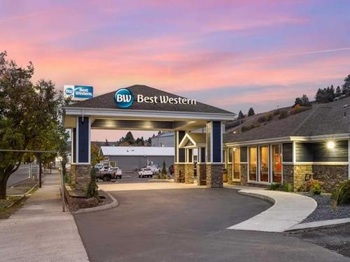 Best Western Wheatland Inn