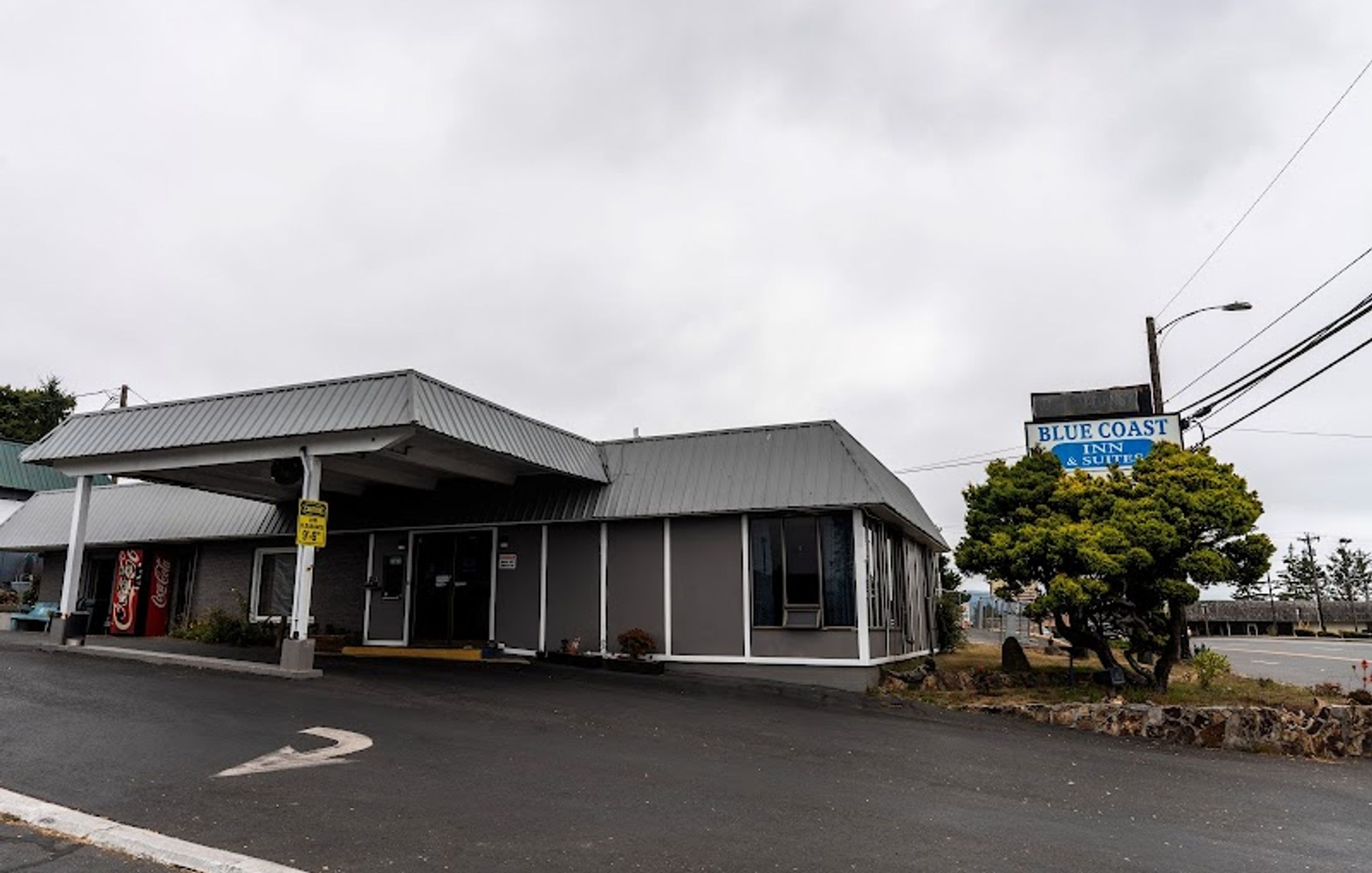 Blue Coast Inn & Suites