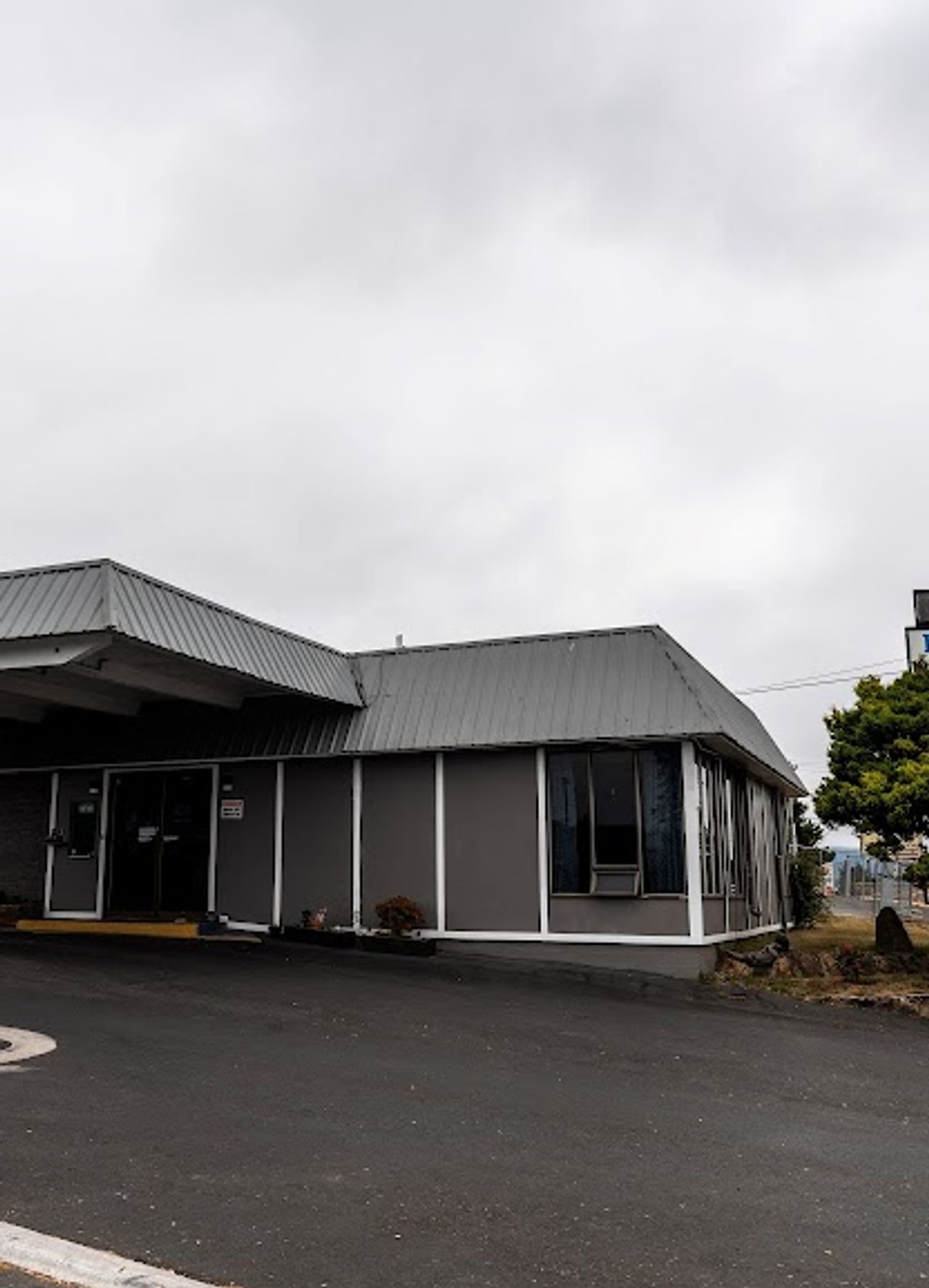 Photo of Blue Coast Inn & Suites
