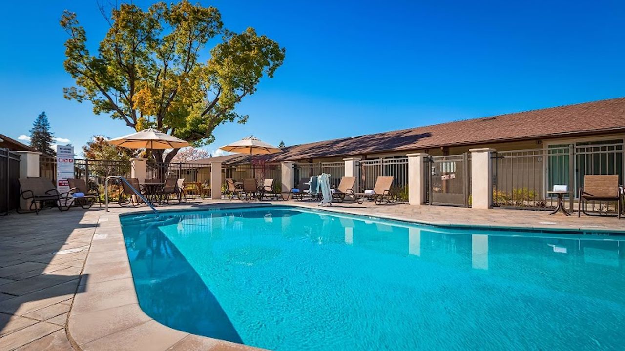 Photo of Best Western Garden Inn