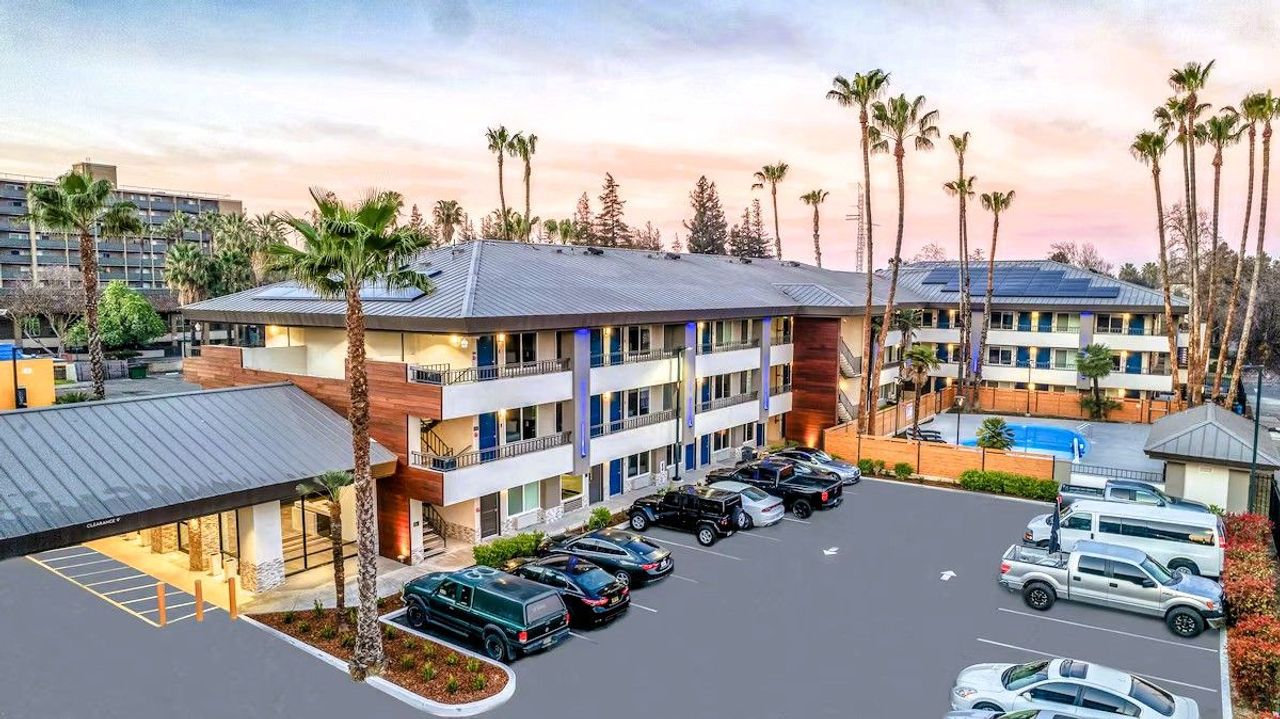 Studio 6 Suites Stockton, CA – Waterfront - Exterior