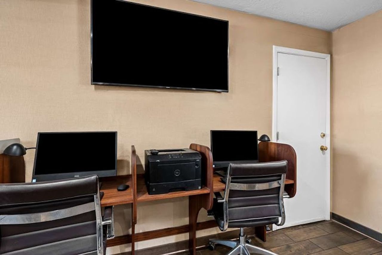 Photo of Best Western University Lodge