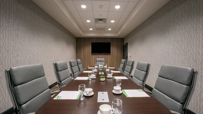 Photo of Holiday Inn & Suites Idaho Falls