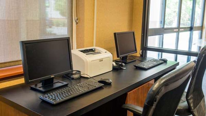 Photo of Comfort Suites Springfield RiverBend Medical - Business center services (copy/fax)