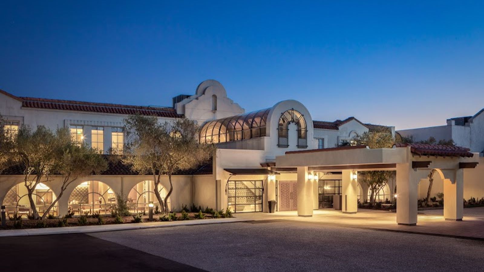 Photo of Chaminade Resort & Spa - Exterior, Entrance