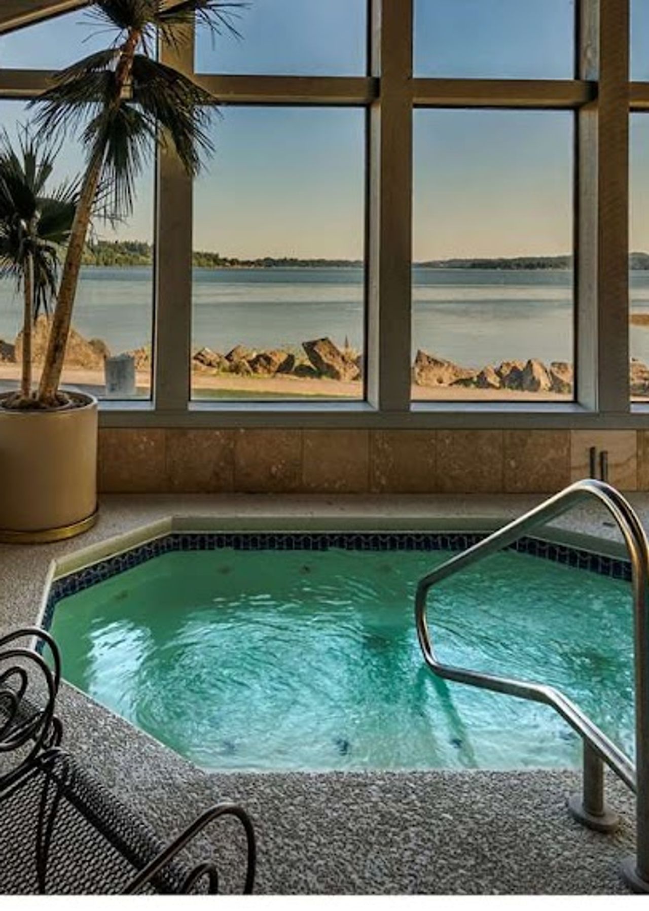 Photo of Best Western Plus Silverdale Beach Hotel