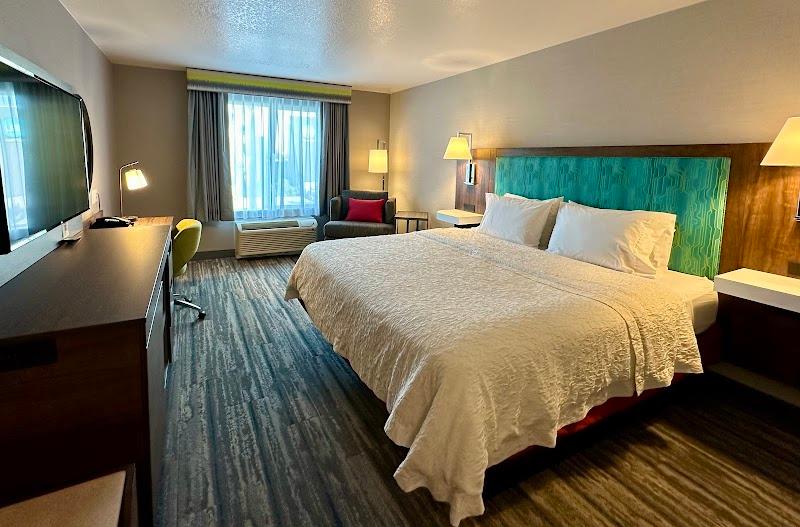 Photo of Hampton Inn & Suites Lathrop