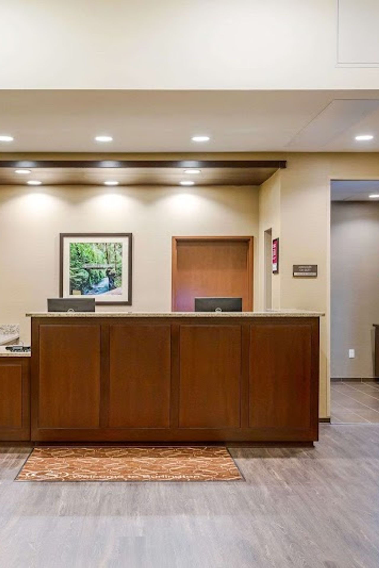Photo of Comfort Suites Burlington near I-5