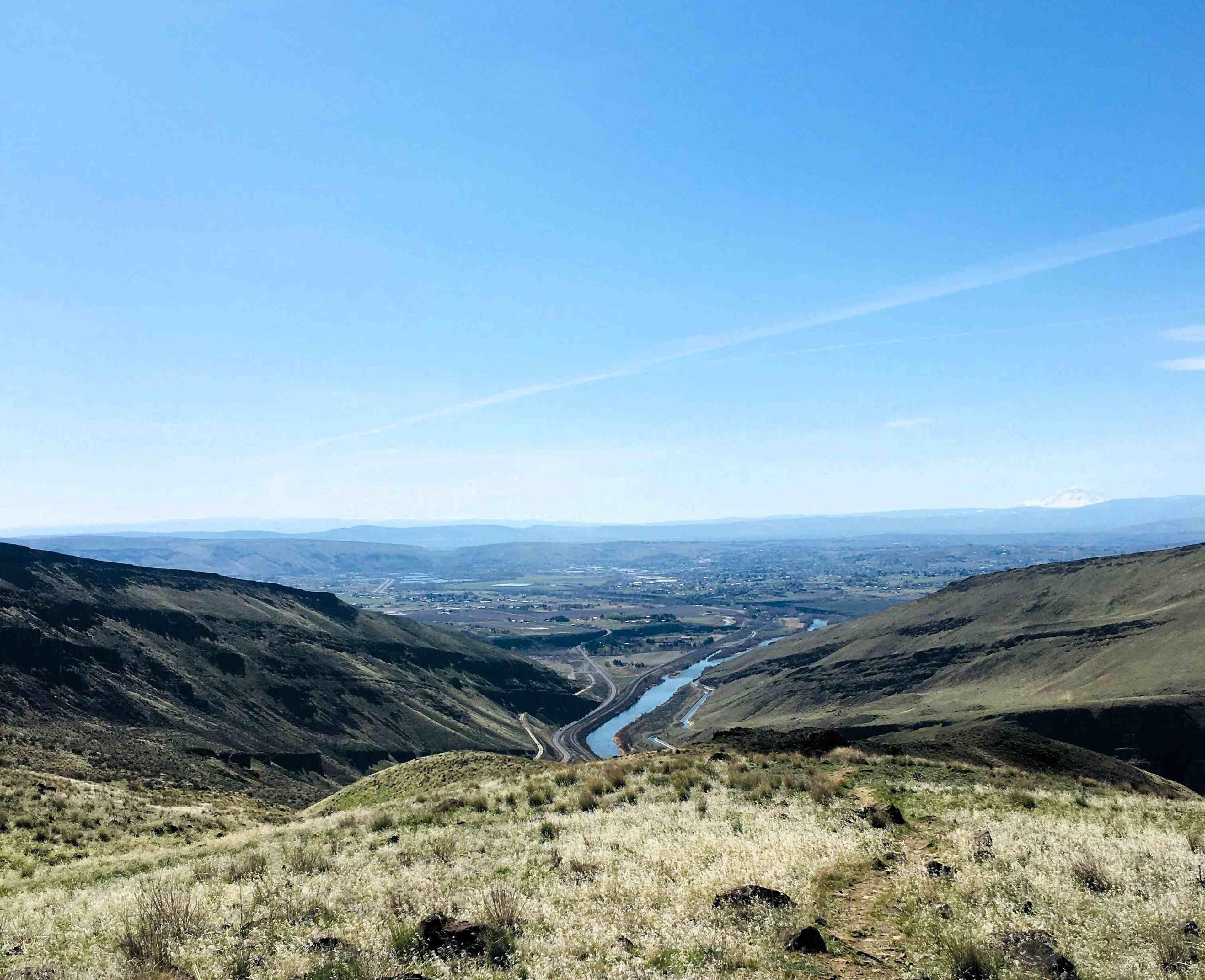 Yakima Valley and Yakima River in Washington State, USA