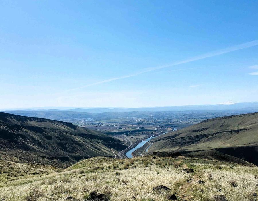 Yakima Valley and Yakima River in Washington State, USA