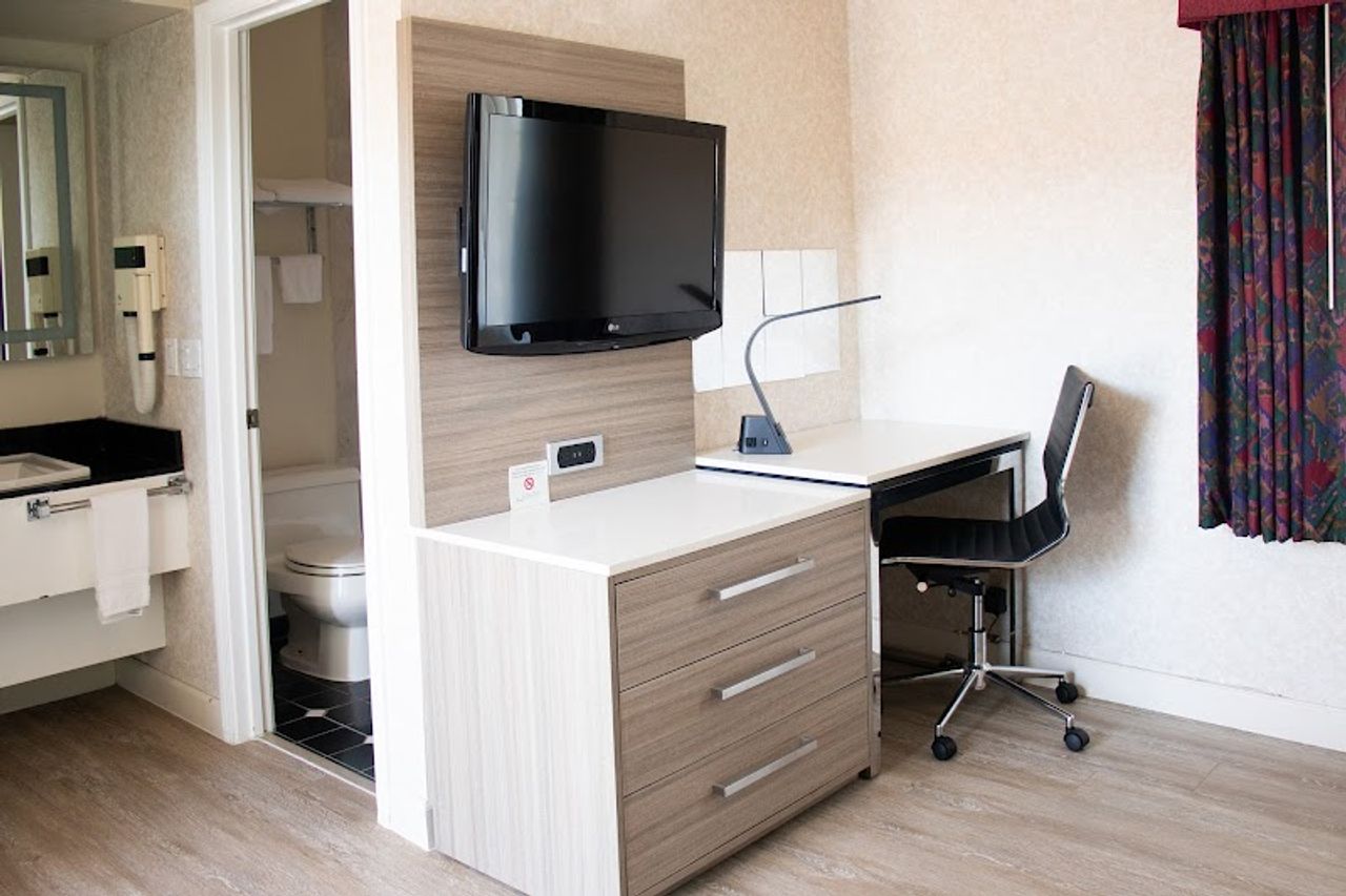 Photo of Discovery Inn Hayward - Castro Valley