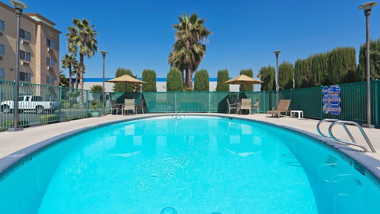 Photo of Holiday Inn Express Bakersfield, an IHG Hotel