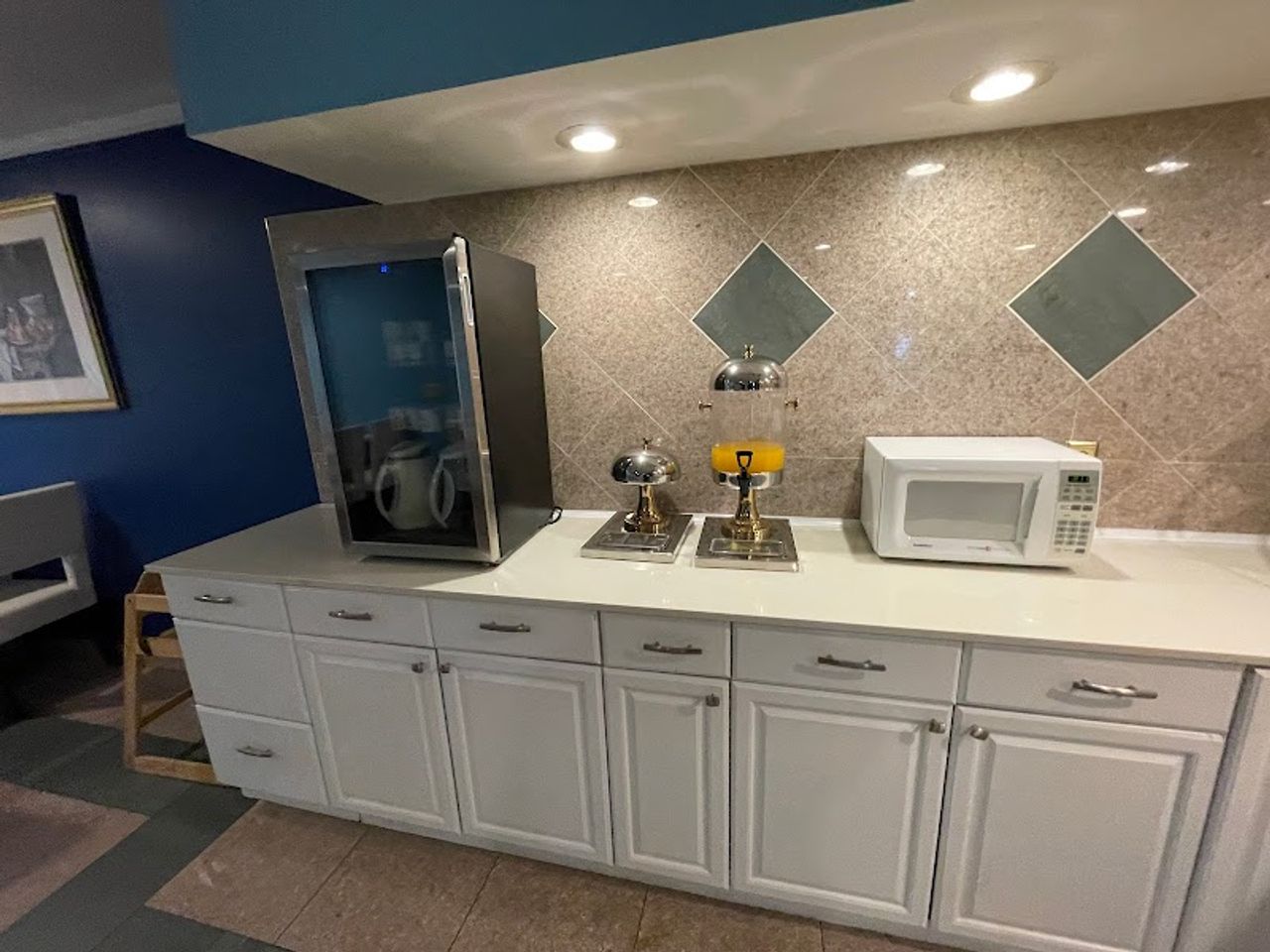 Photo of Days Inn by Wyndham Seatac Airport