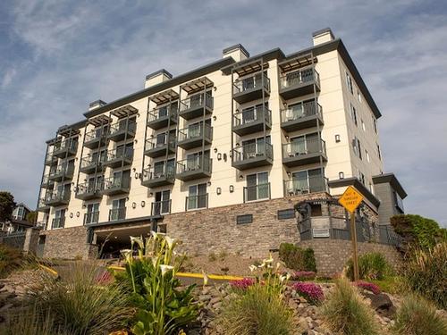 Shearwater Inn