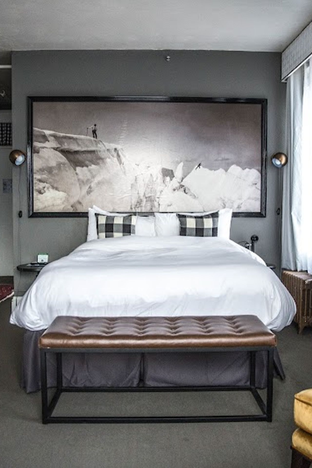 Photo of Hood River Hotel