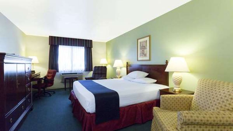 Photo of Super 8 by Wyndham Montpelier