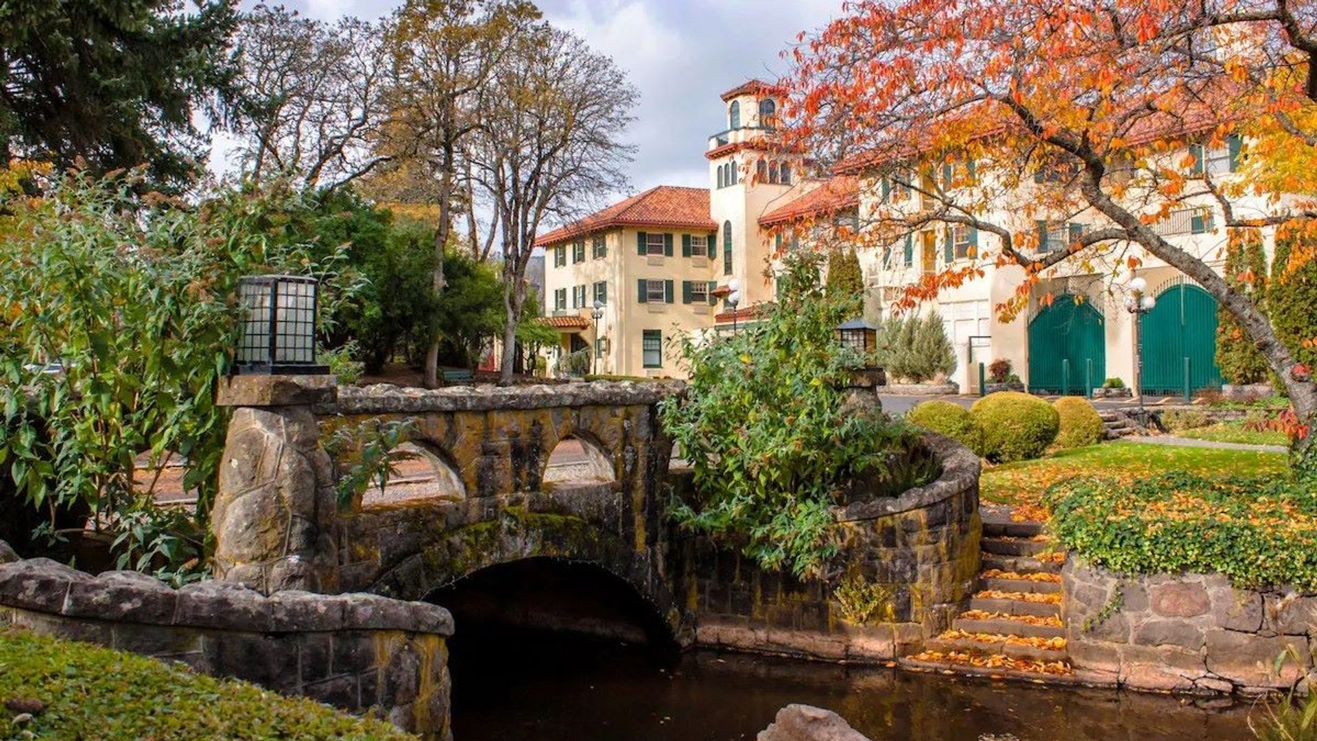 Columbia Gorge Hotel & Spa