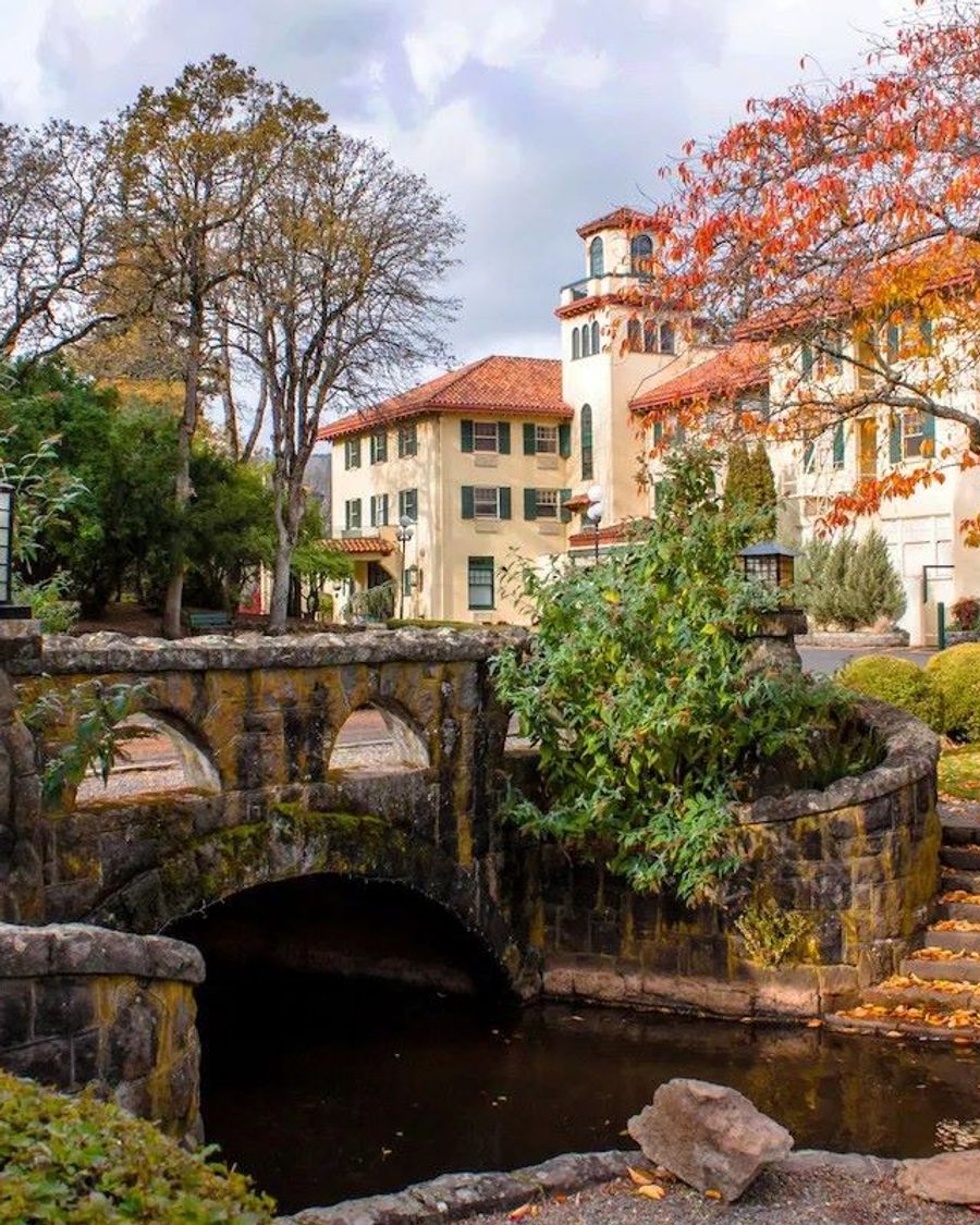 Columbia Gorge Hotel & Spa
