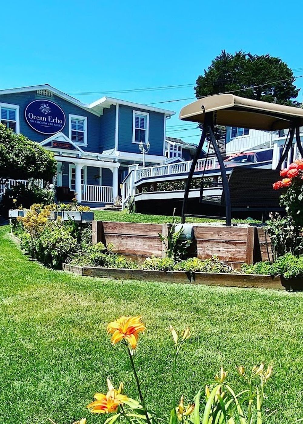 Ocean Echo Inn & Beach Cottages