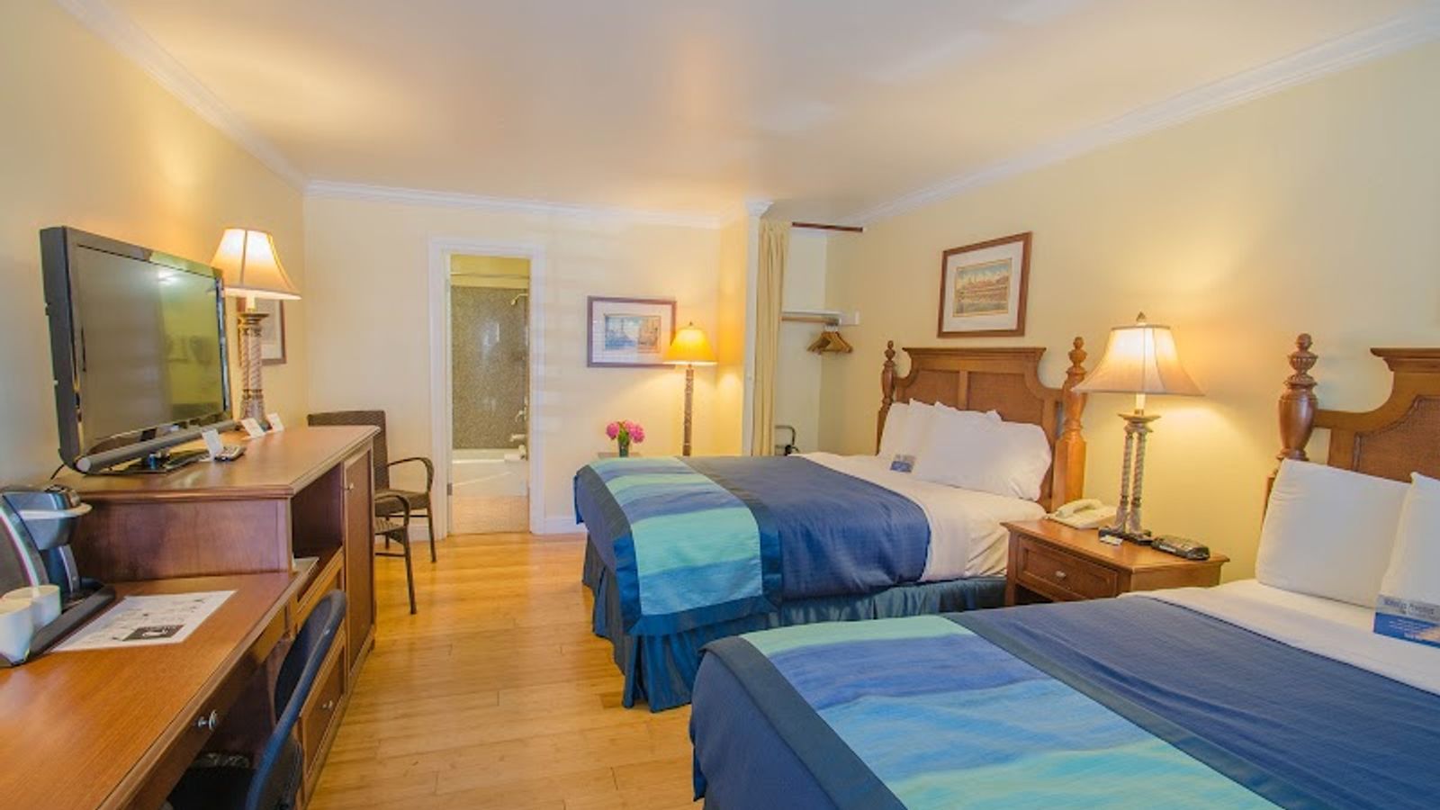 Photo of Continental Inn