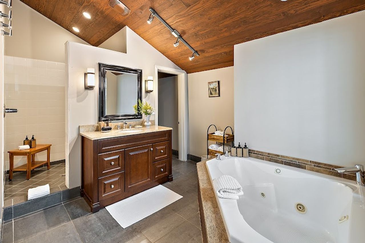 Photo of McCully House Inn