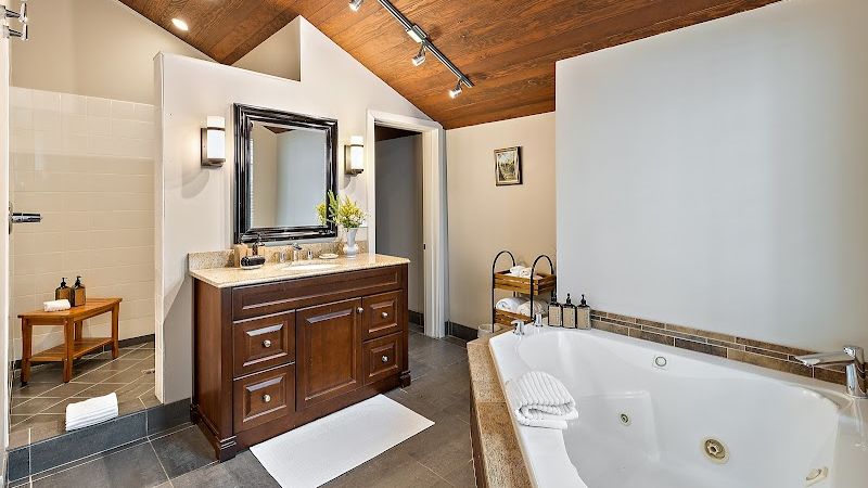 Photo of McCully House Inn