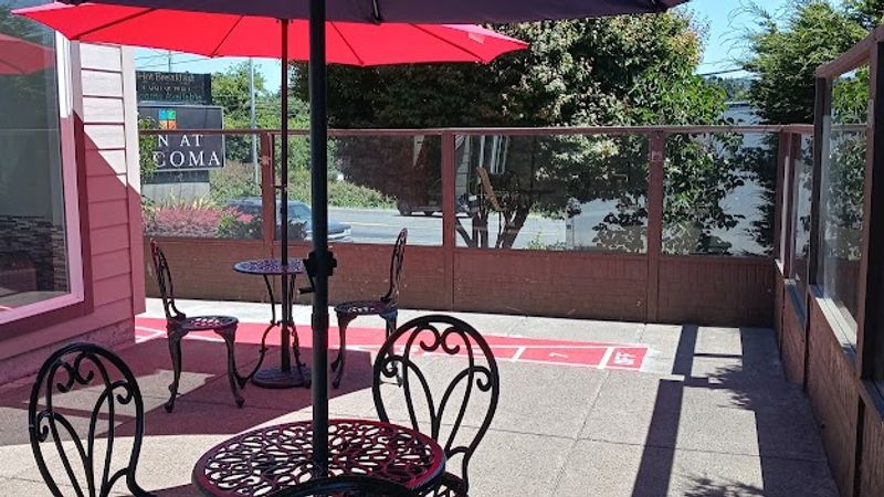 Photo of Inn at Wecoma - Outdoor Seating Area