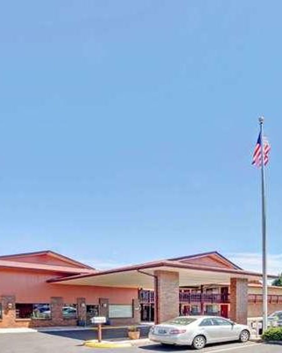 Super 8 by Wyndham Albany