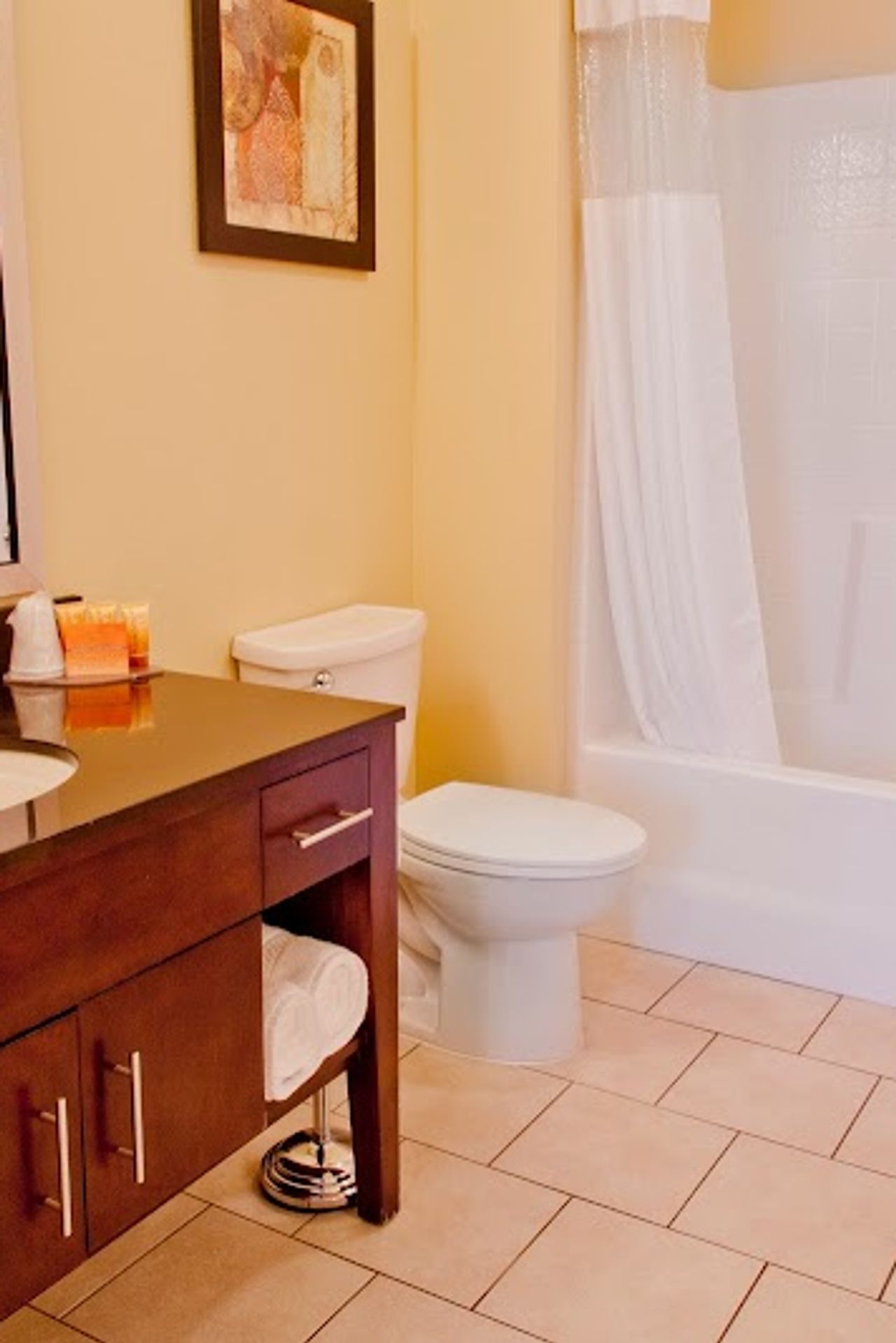 Photo of Ledgestone Hotel Yakima